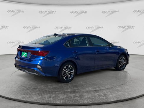 Used 2022 Kia Forte LXS w/ LXS Technology Package FWD image 8