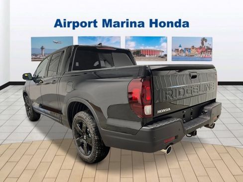 New 2026 Honda Ridgeline Black Edition image 3