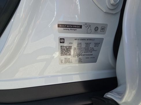 New 2026 GMC Acadia AT4 w/ LPO, Floor Liner Package image 71