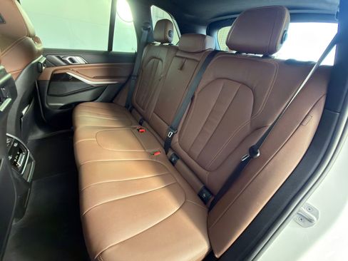 Used 2021 BMW X5 sDrive40i image 13