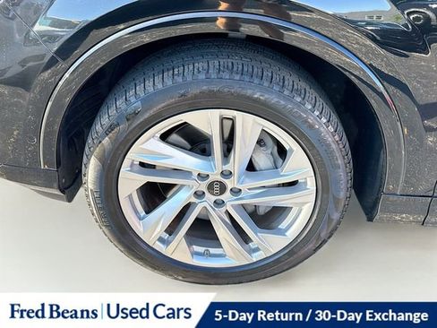 Used 2023 Audi Q7 3.0T Premium w/ Convenience Package image 35