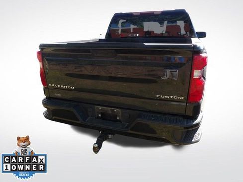 Used 2022 Chevrolet Silverado 1500 Custom image 15