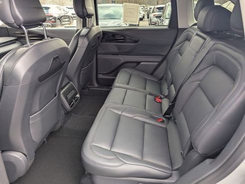 New 2026 Lincoln Nautilus Premier image 12