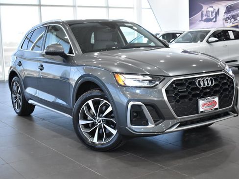Used 2023 Audi Q5 2.0T Premium w/ Convenience Package image 37