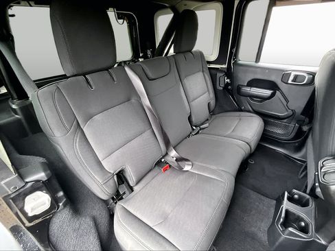 Used 2020 Jeep Wrangler Unlimited Sport AWD/4WD image 17