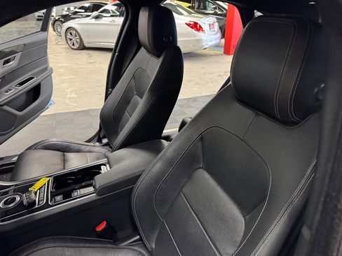 Used 2016 Jaguar XF R-Sport image 35