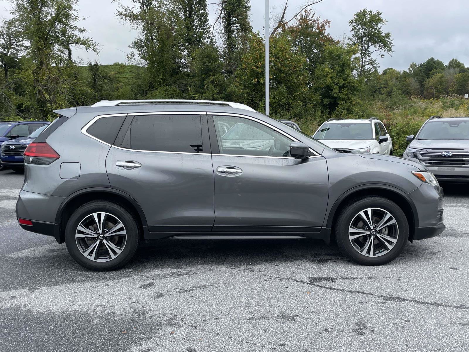 Used 2019 Nissan Rogue SV w/ Premium Package AWD/4WD image 30