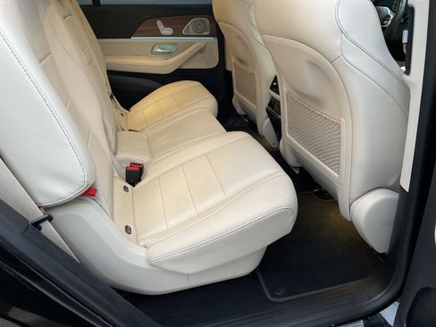 Certified 2023 Mercedes-Benz GLS 450 4MATIC image 47