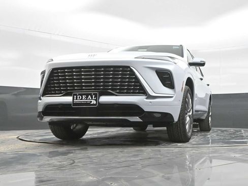 Used 2026 Buick Enclave Avenir w/ Super Cruise Package image 30