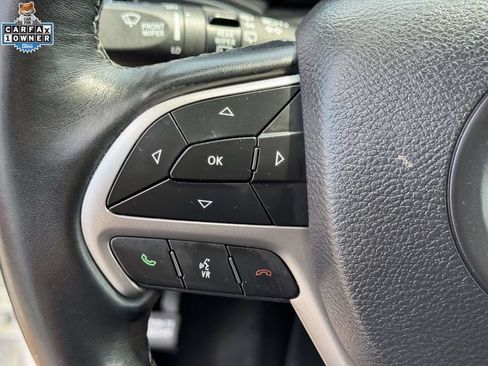 Used 2020 Jeep Grand Cherokee Overland AWD/4WD image 21