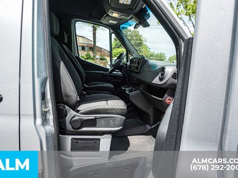 Used 2024 Mercedes-Benz Sprinter 2500 image 22
