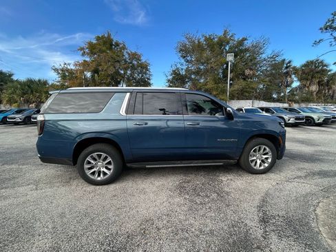 New 2026 Chevrolet Suburban Premier w/ Sun And Tow Package AWD/4WD image 8