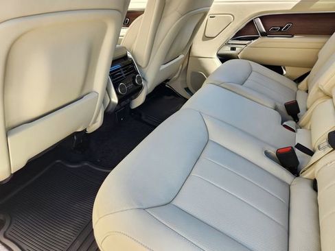 New 2026 Land Rover Range Rover Long Wheelbase SE image 20