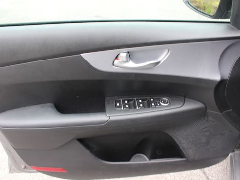 Certified 2024 Kia Forte LXS FWD image 15