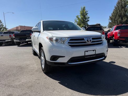 Used 2012 Toyota Highlander FWD image 30