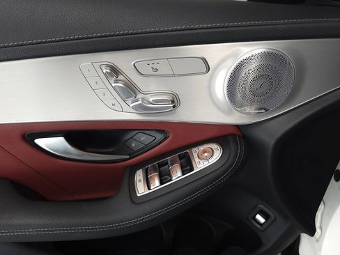 Used 2019 Mercedes-Benz GLC 300 4MATIC Coupe image 6