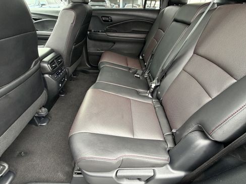 Used 2024 Honda Passport Black Edition image 28