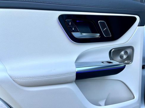 Certified 2025 Mercedes-Benz GLC 350e GLC 350e image 50