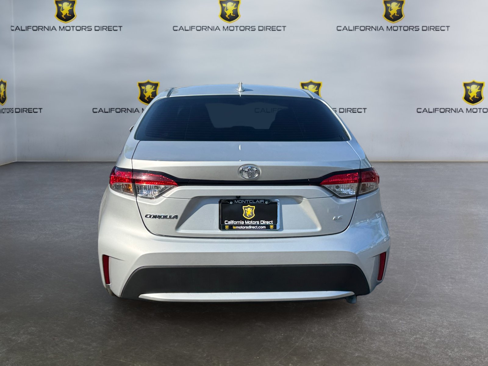 Used 2022 Toyota Corolla LE w/ Carpet Mat Package (TMS) FWD image 4