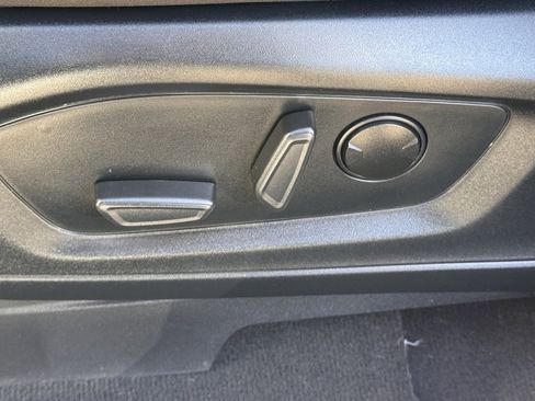 Certified 2021 Ford Explorer XLT w/ Class III Trailer Tow Package image 19