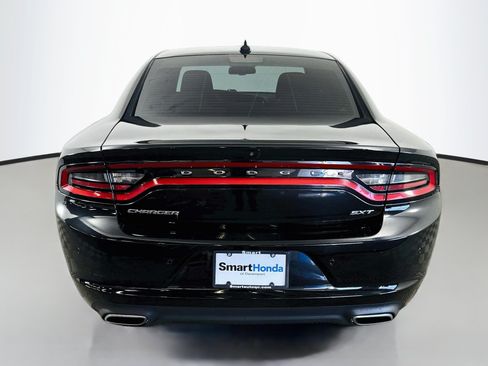 Used 2018 Dodge Charger SXT Plus w/ Driver Convenience Group RWD image 6