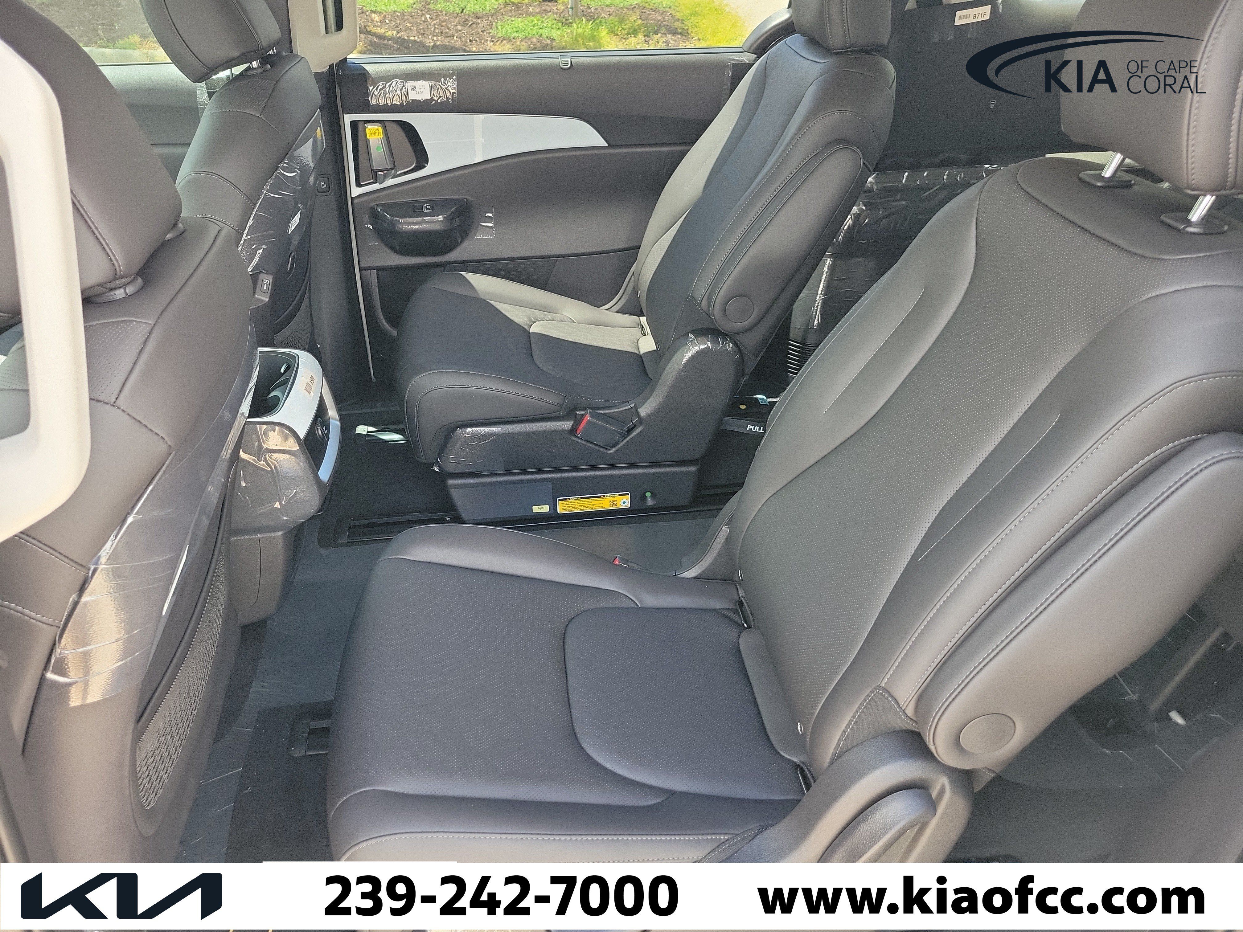 New 2027 Kia Carnival EX w/ Dark Edition Package FWD image 13