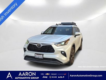 Used 2022 Toyota Highlander XLE