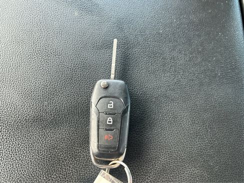 Used 2022 Ford F150 XLT image 41