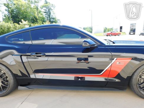 Used 2017 Ford Mustang GT Premium RWD image 31