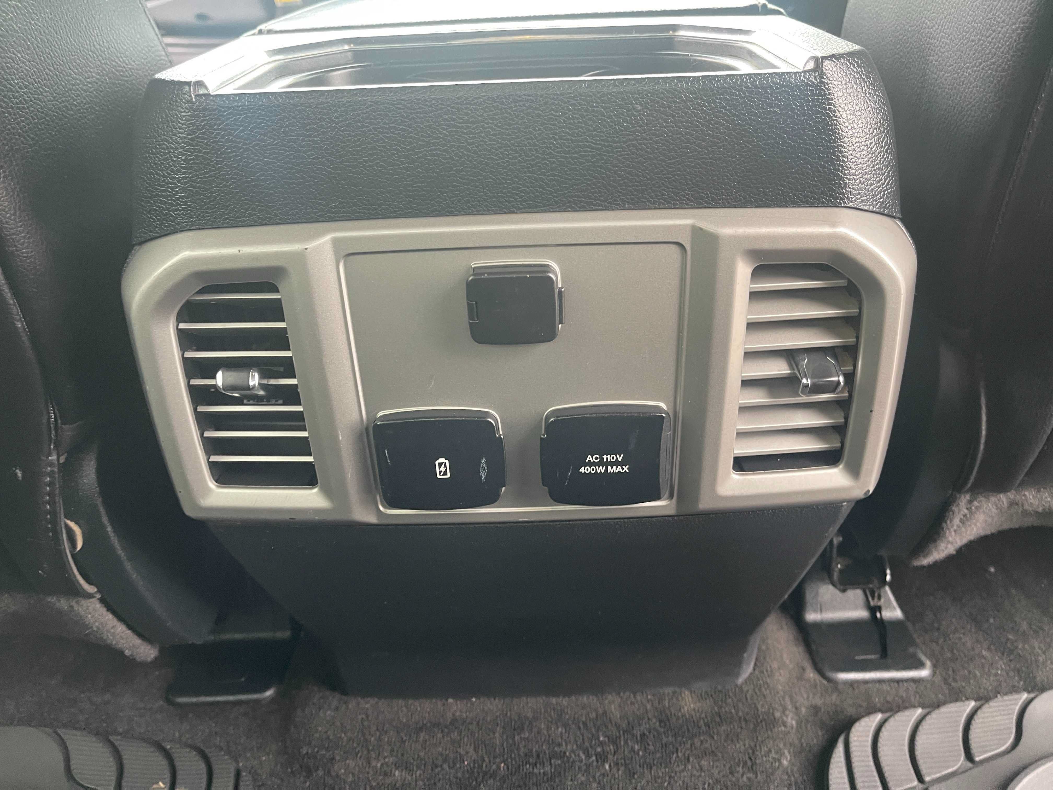 Used 2017 Ford F250 Lariat w/ Lariat Value Package AWD/4WD image 19