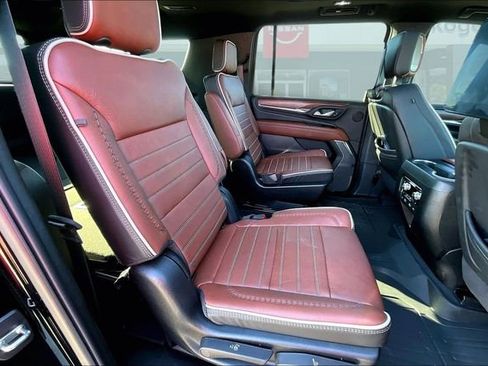 Used 2024 GMC Yukon XL Denali Ultimate image 22