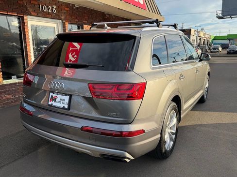 Used 2017 Audi Q7 3.0T Premium image 3