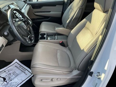 Used 2023 Honda Odyssey Elite image 14