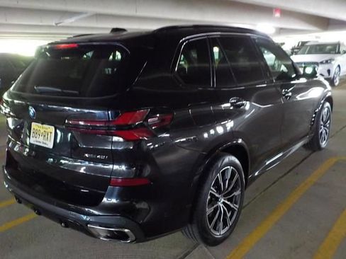 Used 2024 BMW X5 xDrive40i w/ M Sport Package AWD/4WD image 7