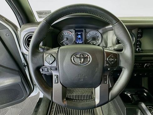 Certified 2022 Toyota Tacoma TRD Sport image 13