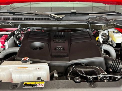Used 2026 Toyota Tundra Limited w/ TRD Off-Road Package AWD/4WD image 22