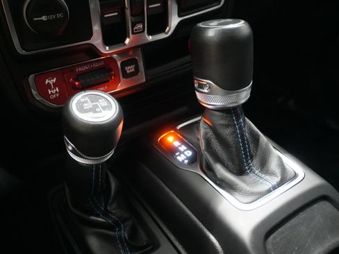 Used 2022 Jeep Wrangler Unlimited Rubicon 4xe w/ Cold Weather Group image 27