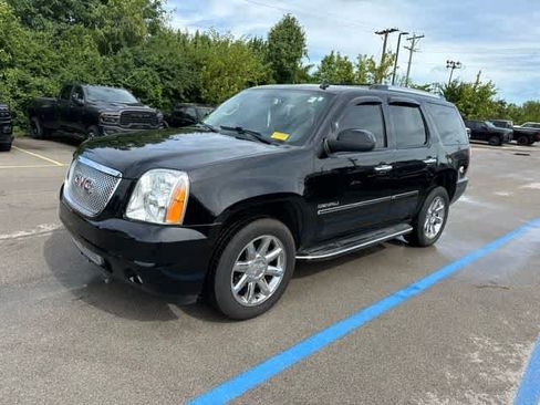 Used 2013 GMC Yukon Denali AWD/4WD image 2