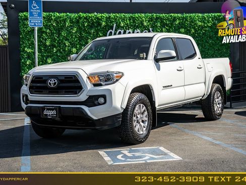 Used 2017 Toyota Tacoma SR5 w/ SR5 Appearance Package (SM) RWD image 1