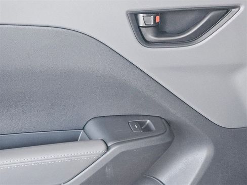 Used 2024 Subaru Crosstrek 2.0i Premium image 26