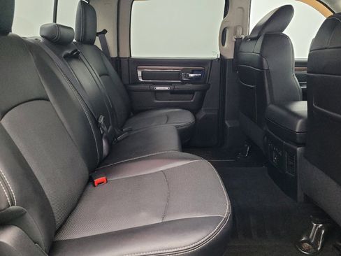 Used 2016 RAM 1500 Laramie w/ Convenience Group image 19