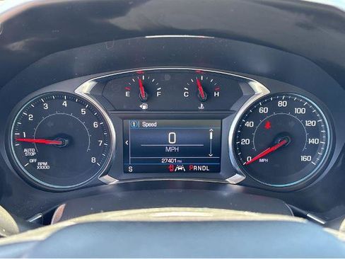 Used 2023 Chevrolet Equinox LT FWD image 3