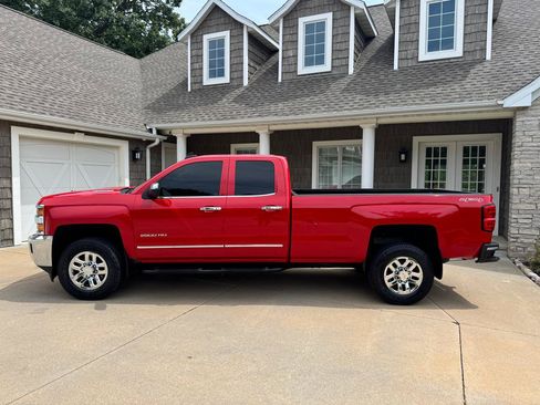 Used 2015 Chevrolet Silverado 2500 LTZ w/ LTZ Plus Package AWD/4WD image 3
