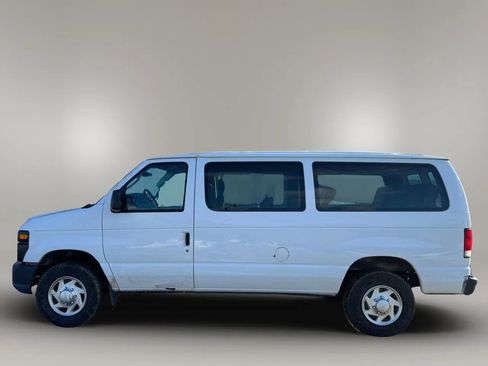 Used 2014 Ford E-250 and Econoline 250 w/ Power Group RWD image 6