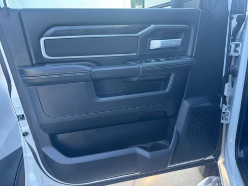 Used 2024 RAM 3500 Big Horn image 19