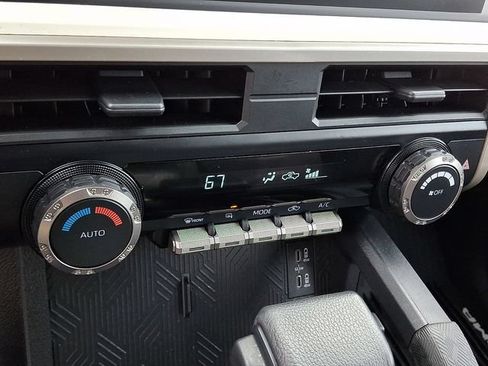 Used 2024 Toyota Tacoma TRD Off-Road AWD/4WD image 15