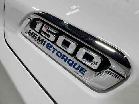 Used 2024 RAM 1500 Big Horn AWD/4WD image 9