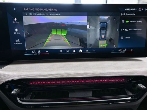 Used 2025 BMW 330i Sedan image 21