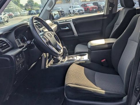 Used 2018 Toyota 4Runner SR5 AWD/4WD image 13