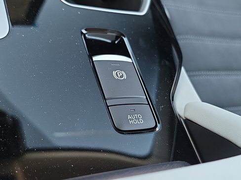 New 2026 Mitsubishi Outlander SE image 23